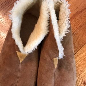 Ll bean men’s shearling slippers